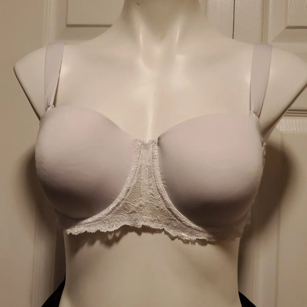 Kathy Ireland Intimates Bundle Of 2 Black and White Women's Wired Bra Set - 36D